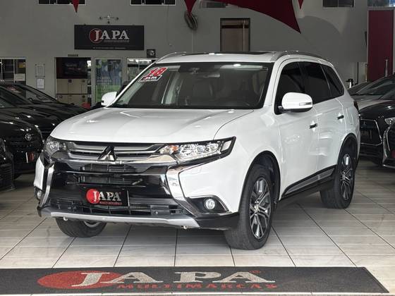 MITSUBISHI OUTLANDER 3.0 GT 4X4 V6 24V GASOLINA 4P AUTOMÁTICO